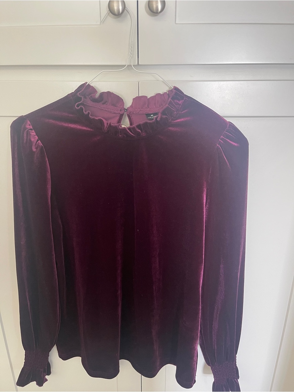 Women's Velvet Ruffle-Neck Blouse - Plum